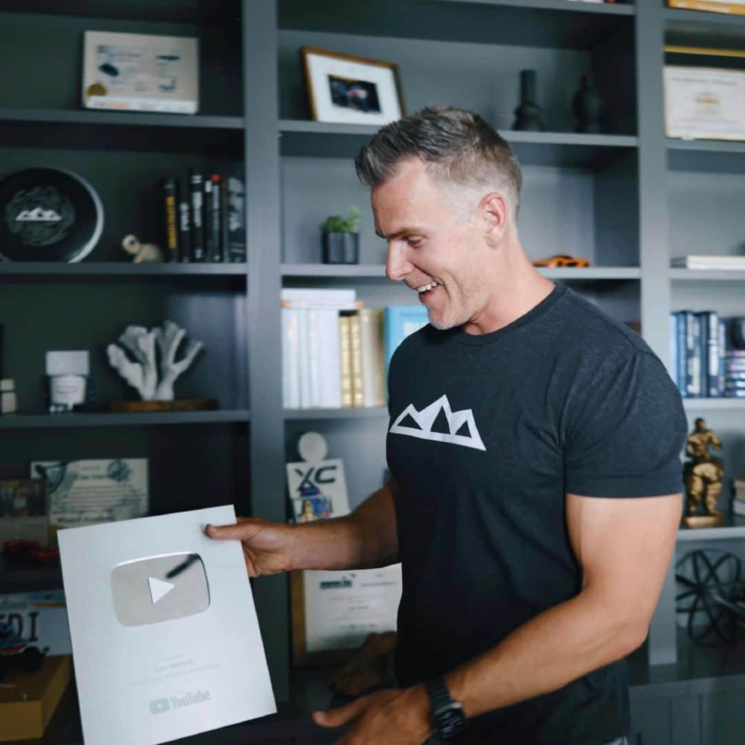 VIVA founder Rob Lopez discussing Buy Back Your Time principles with Dan Martell